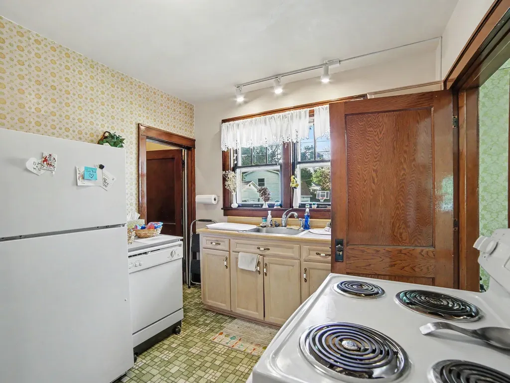 503 S Washington Avenue Ludington City MI 49431
