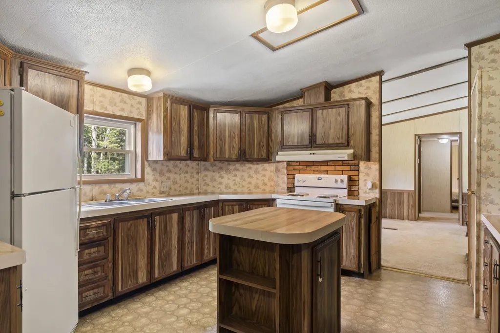 4247 S Scenic Highway Blaine Township MI 49635