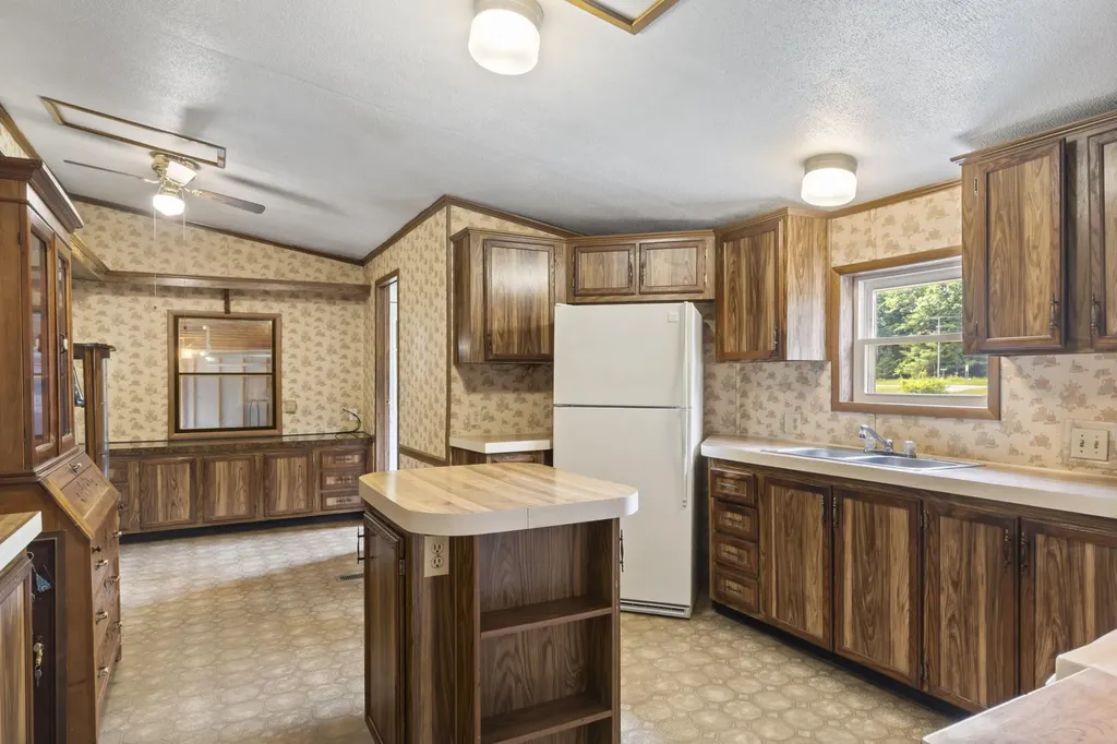 4247 S Scenic Highway Blaine Township MI 49635