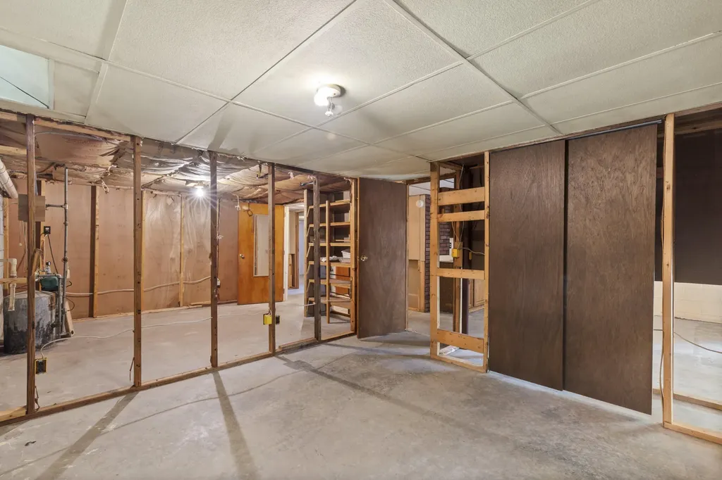 4247 S Scenic Highway Blaine Township MI 49635