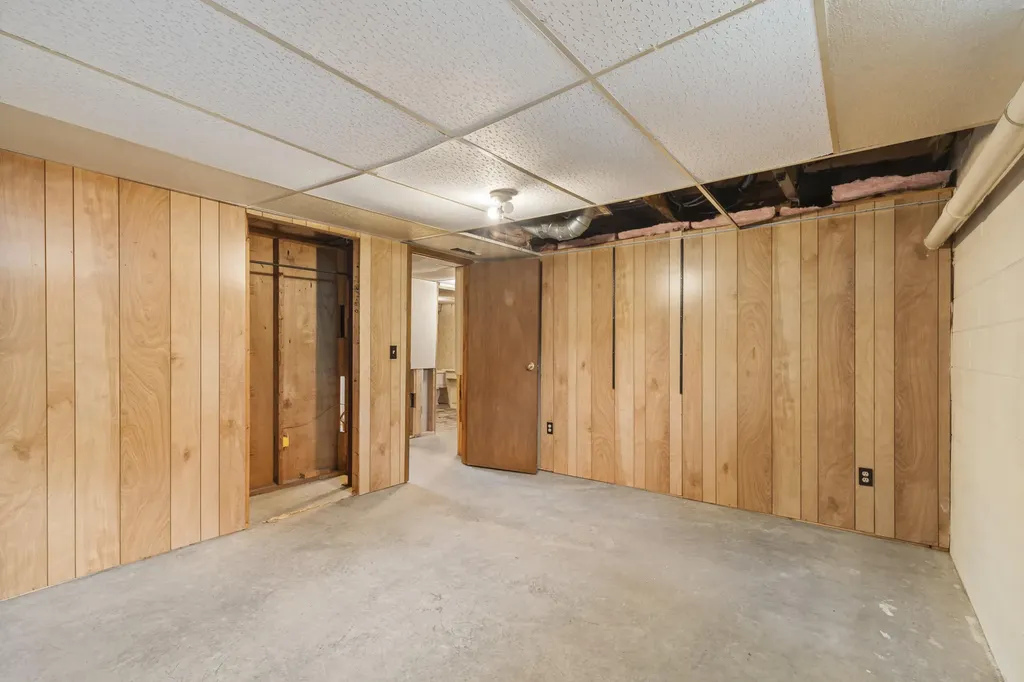 4247 S Scenic Highway Blaine Township MI 49635