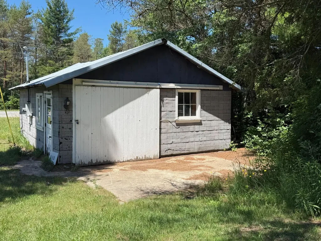 9748 N Us-31 Unknown City MI 49411