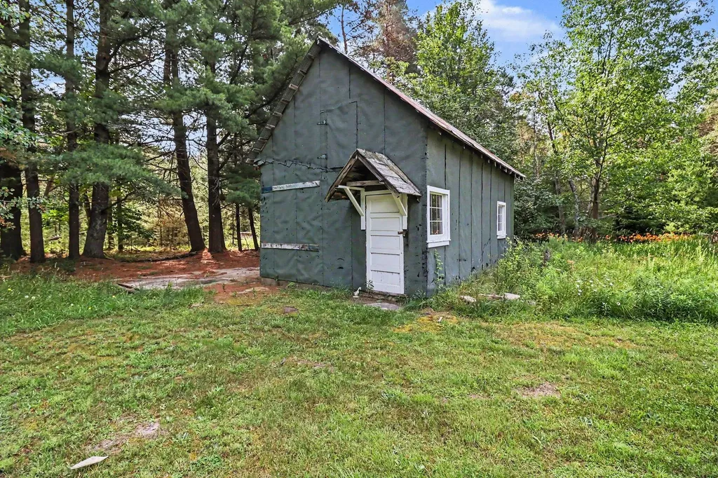 9748 N Us 31 Unknown City MI 49431