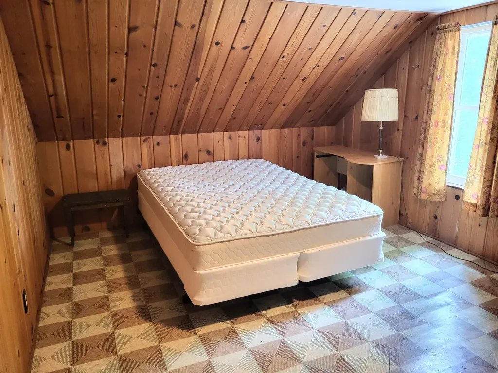 254 4th Avenue Manistee City MI 49660