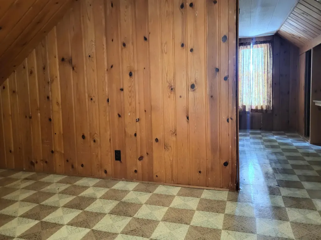 254 4th Avenue Manistee City MI 49660