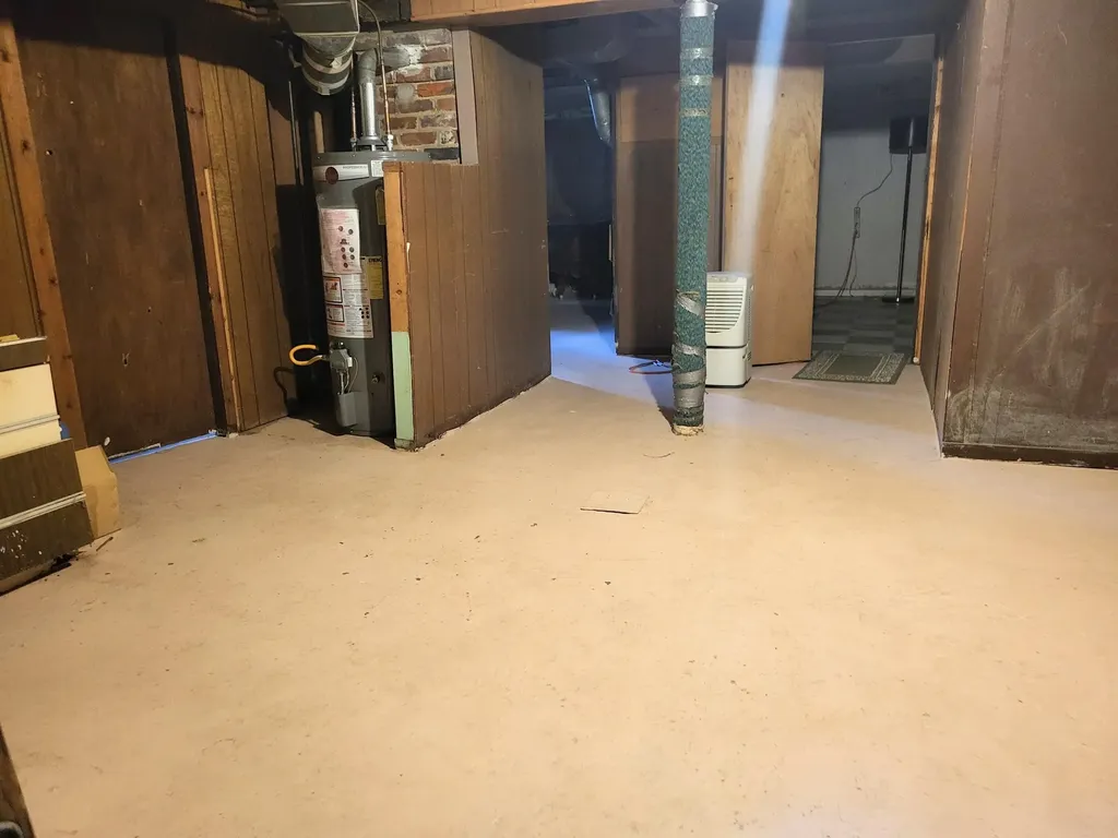 254 4th Avenue Manistee City MI 49660