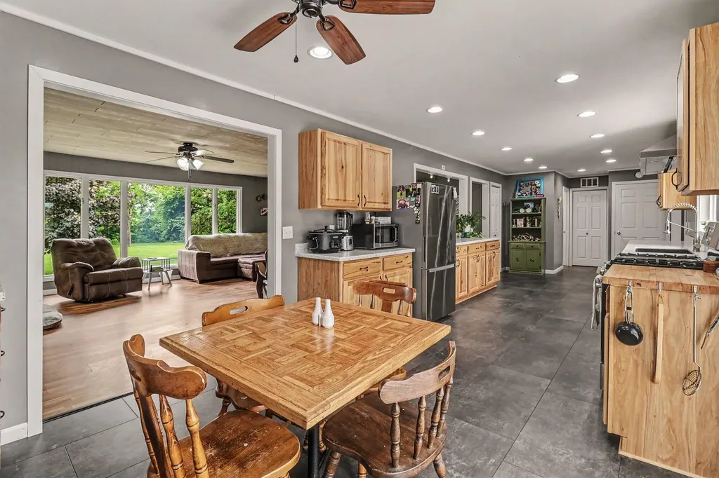 3585 N 72nd Avenue Hart Township MI 49420