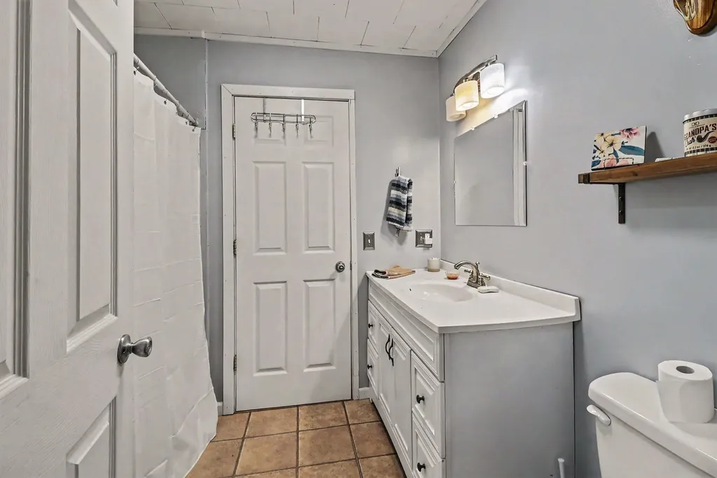 3585 N 72nd Avenue Hart Township MI 49420