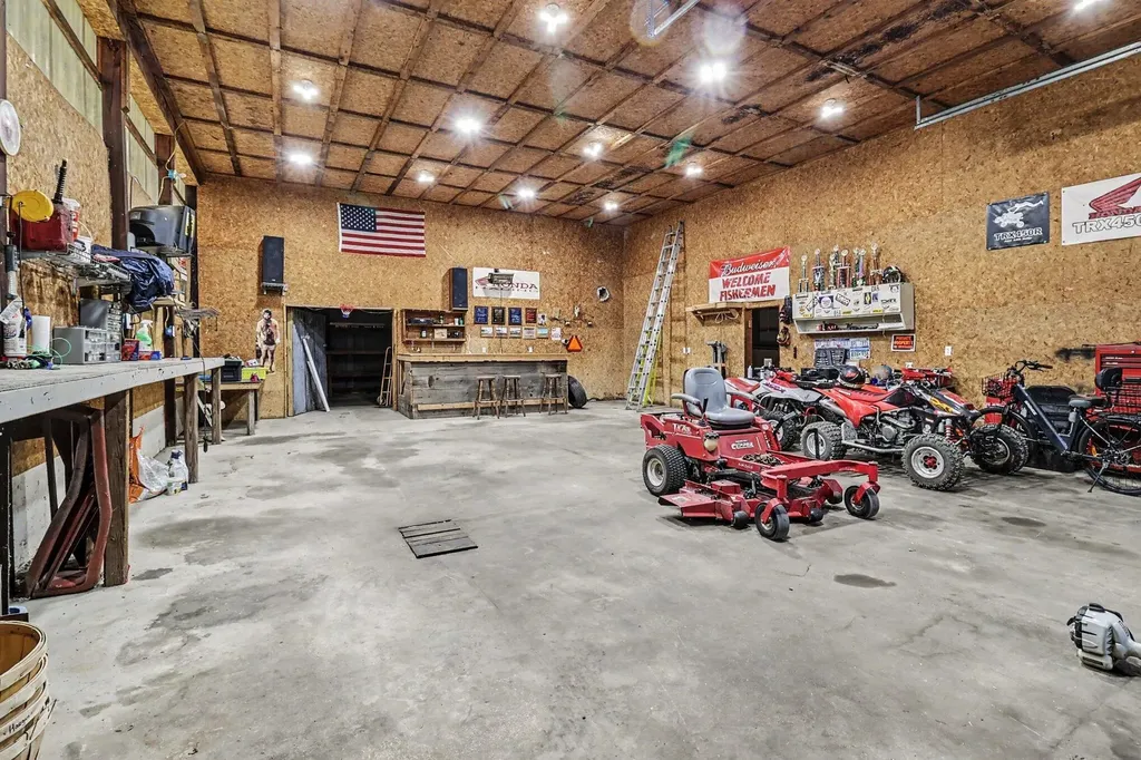 3585 N 72nd Avenue Hart Township MI 49420