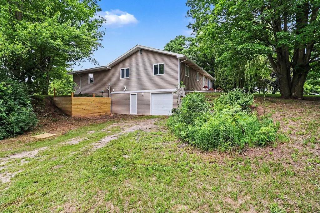 3585 N 72nd Avenue Hart Township MI 49420