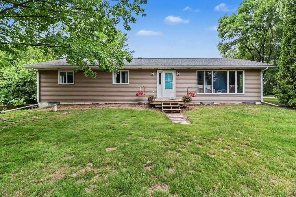 3585 N 72nd Avenue Hart Township MI 49420