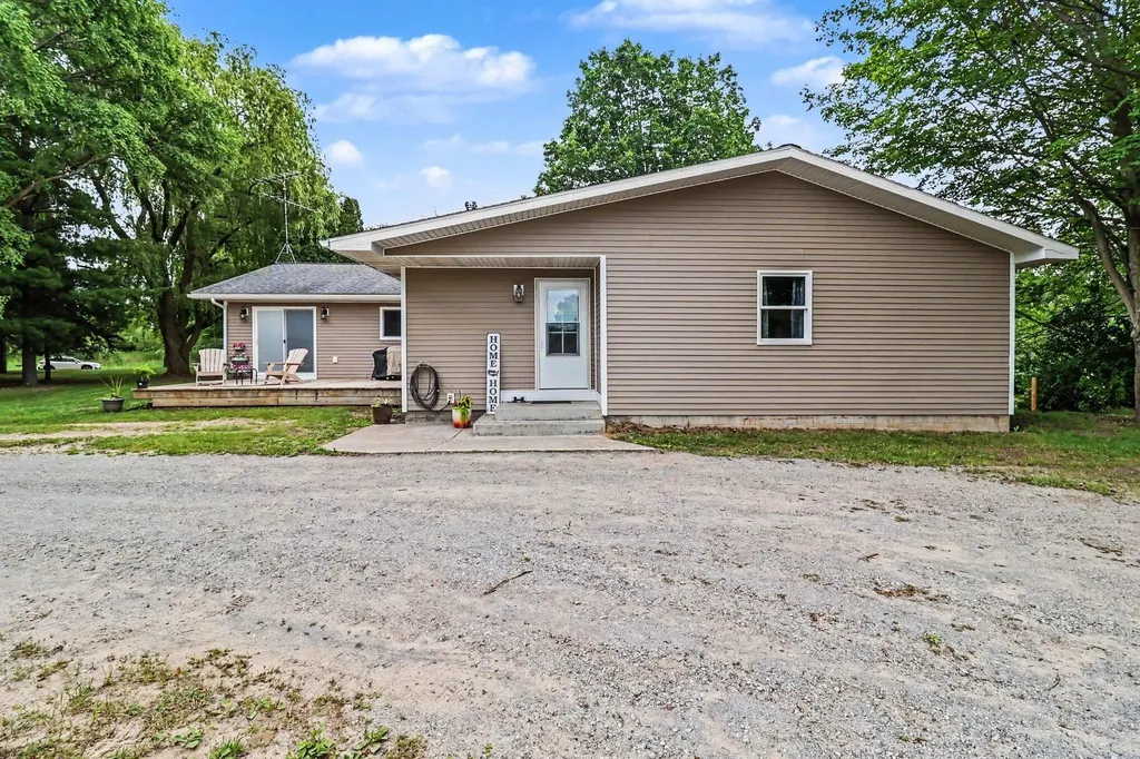 3585 N 72nd Avenue Hart Township MI 49420