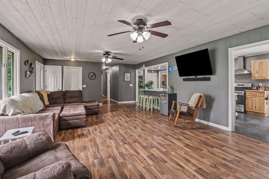 3585 N 72nd Avenue Hart Township MI 49420