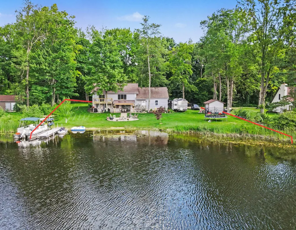 9039 E Ensign Court Newfield Township MI 49421