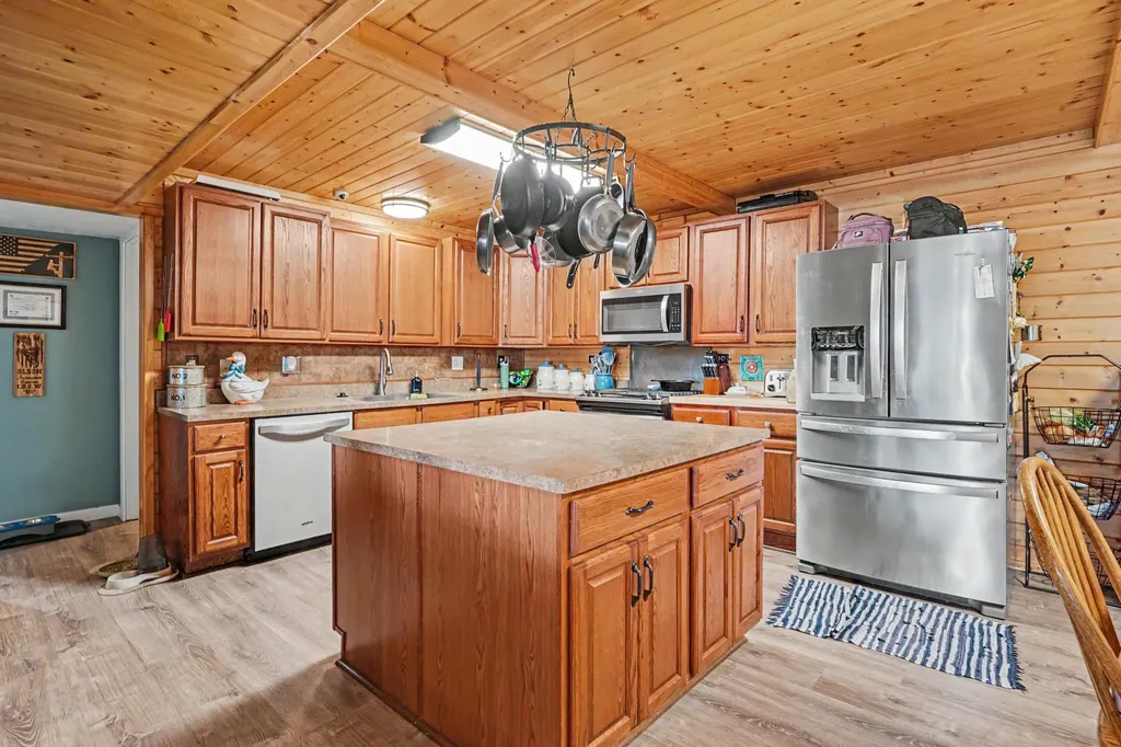9039 E Ensign Court Newfield Township MI 49421