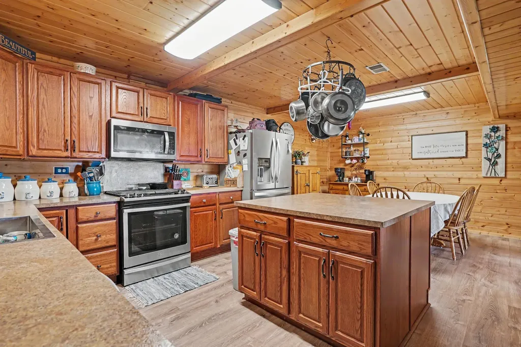 9039 E Ensign Court Newfield Township MI 49421
