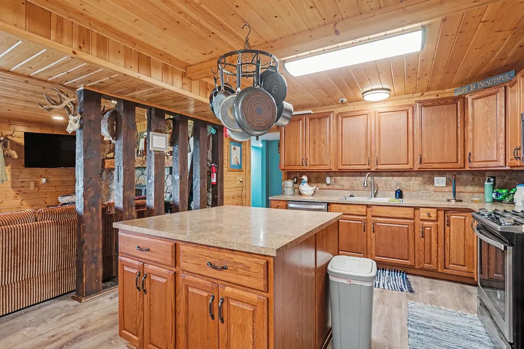 9039 E Ensign Court Newfield Township MI 49421