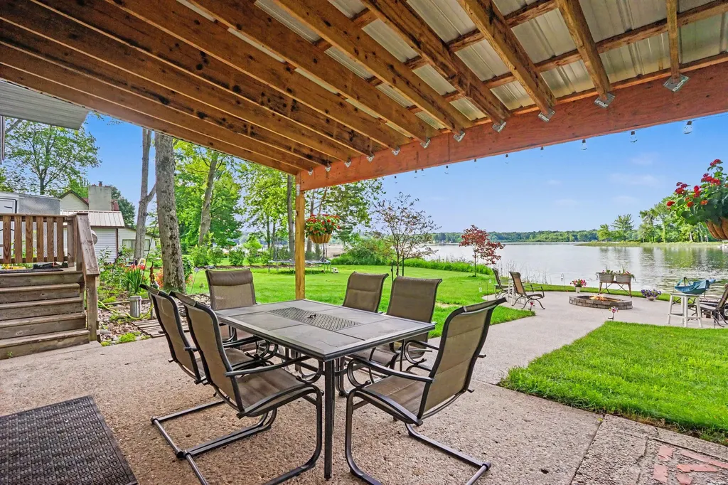 9039 E Ensign Court Newfield Township MI 49421