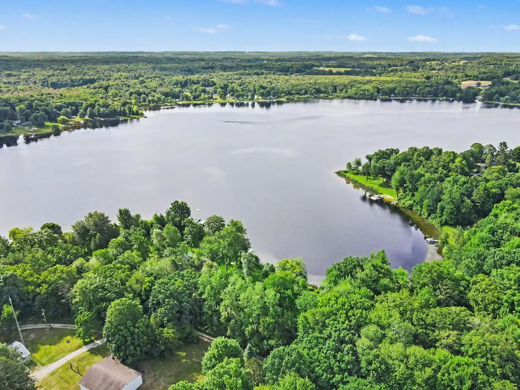 9039 E Ensign Court Newfield Township MI 49421
