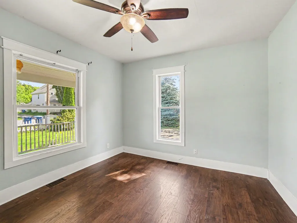 206 E Broadway Street Scottville City MI 49454
