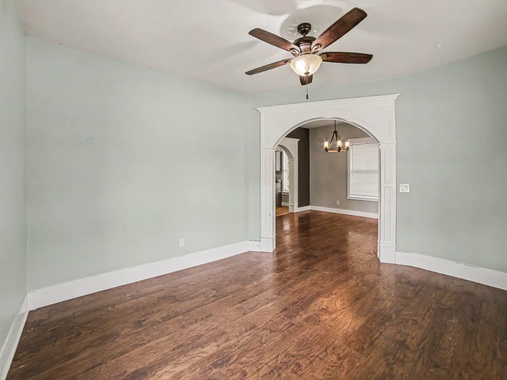 206 E Broadway Street Scottville City MI 49454