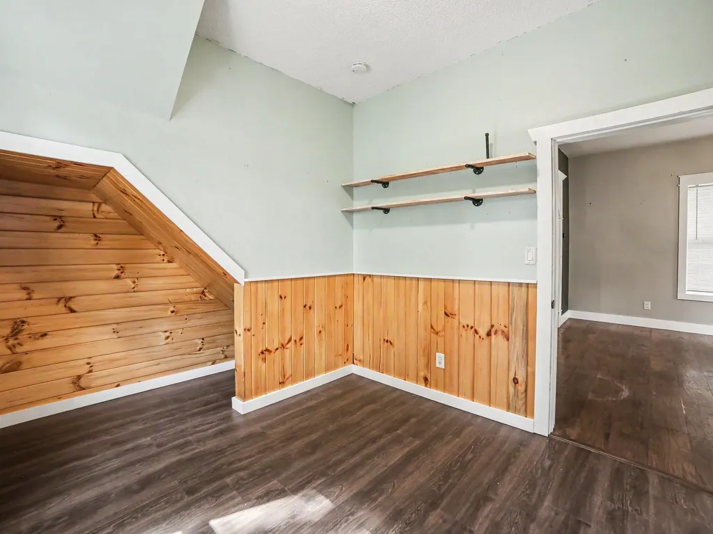 206 E Broadway Street Scottville City MI 49454