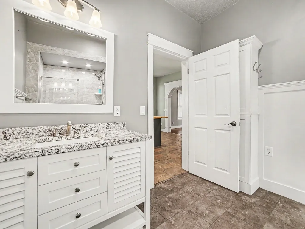 206 E Broadway Street Scottville City MI 49454