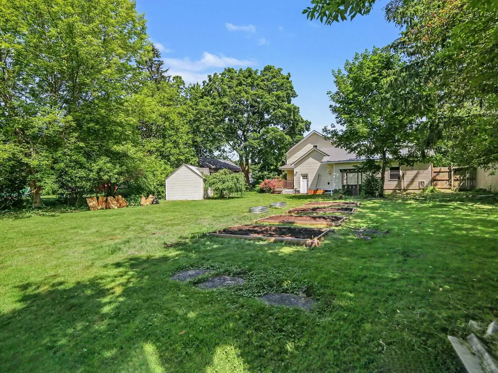 206 E Broadway Street Scottville City MI 49454
