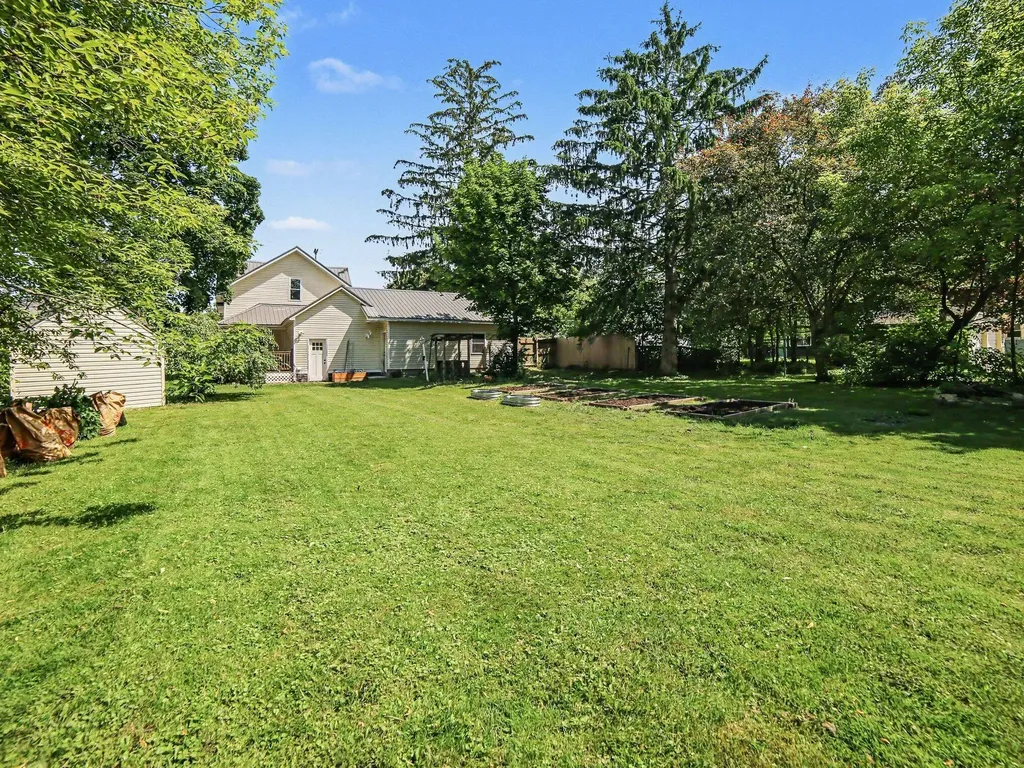 206 E Broadway Street Scottville City MI 49454