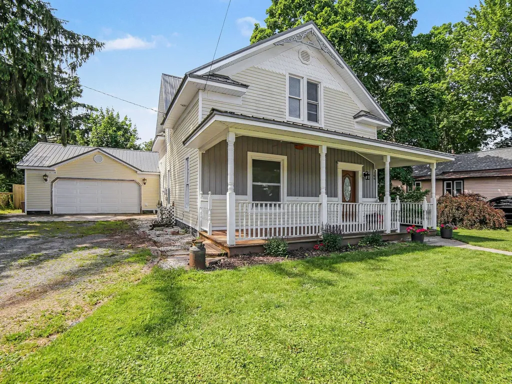 206 E Broadway Street Scottville City MI 49454