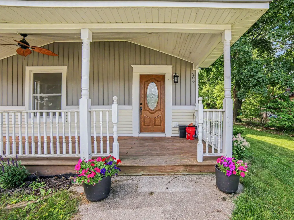 206 E Broadway Street Scottville City MI 49454