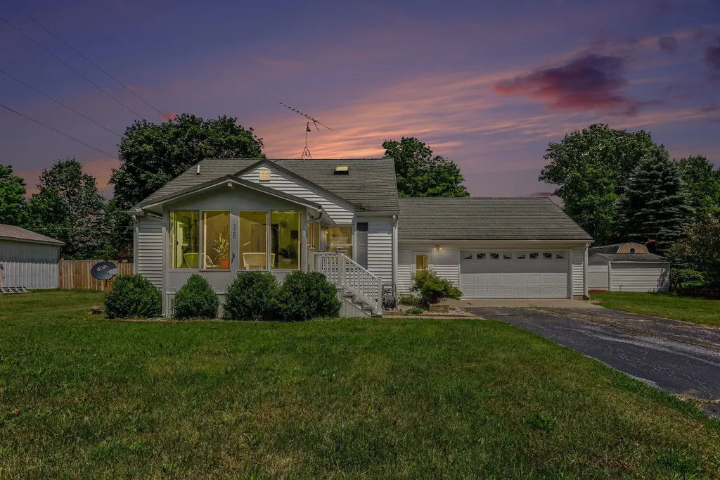 728 Ohio Avenue Fremont City MI 49412