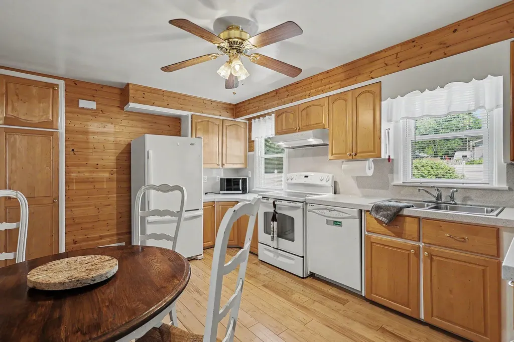 728 Ohio Avenue Fremont City MI 49412