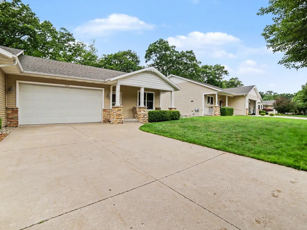 1239 Blue Heron Drive Ludington City MI 49431