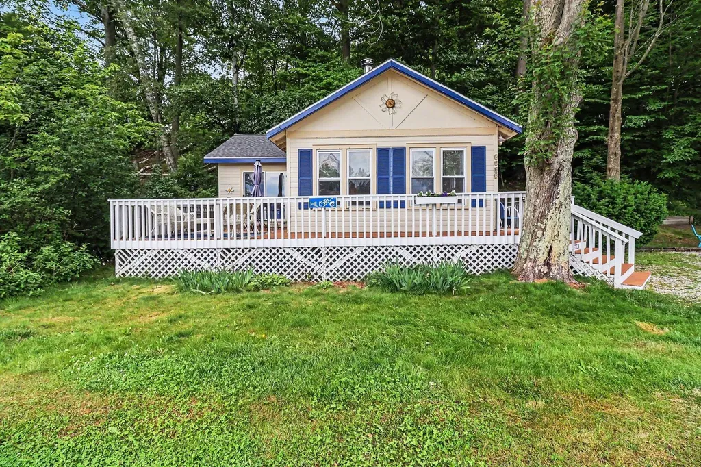 3802 N Lakeshore Drive Hamlin Township MI 49431