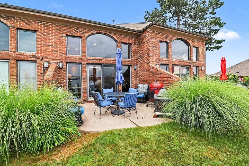 84 Harbor Drive Ludington City MI 49431