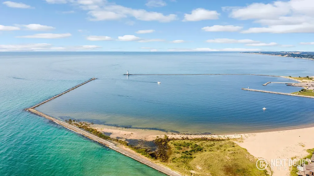 84 Harbor Drive Ludington City MI 49431