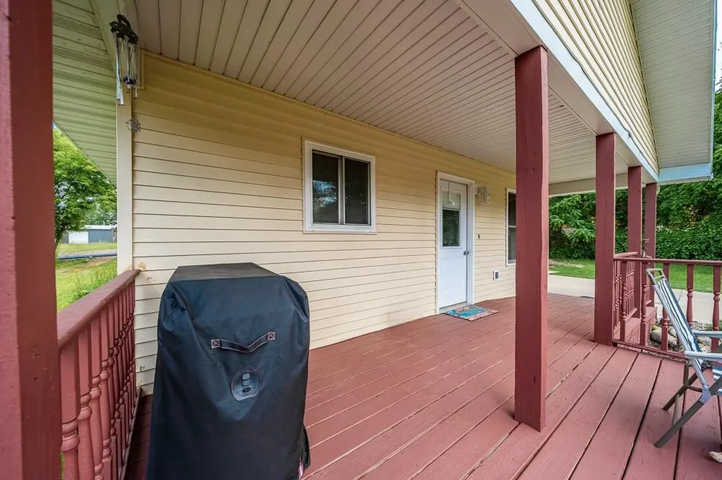 38 N Elm Street Hesperia Village MI 49421