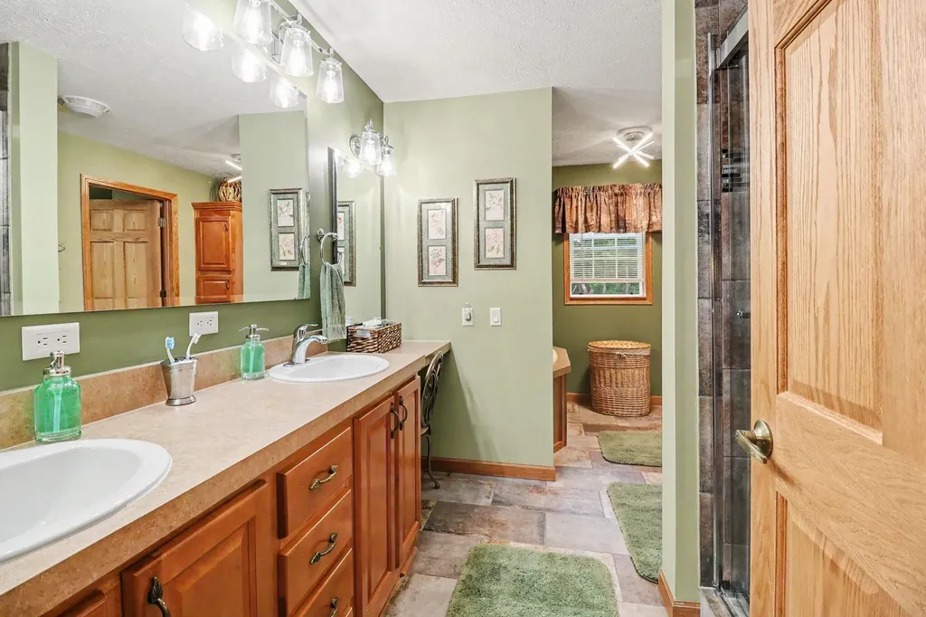 986 W Fox Farm Road Filer Charter Township MI 49660