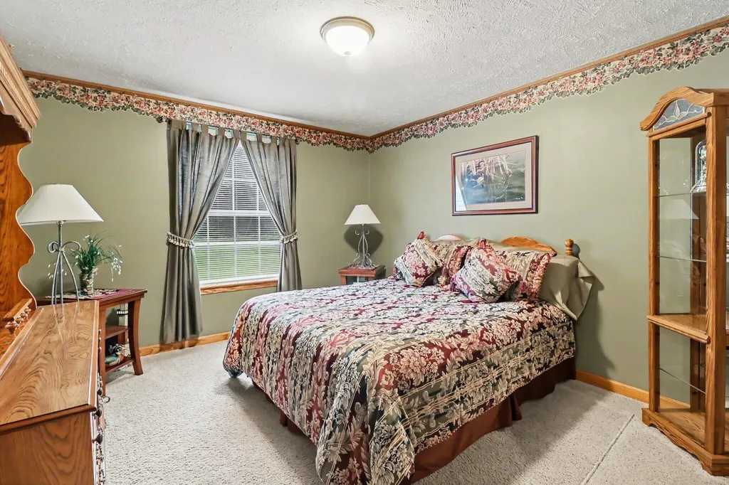 986 W Fox Farm Road Filer Charter Township MI 49660