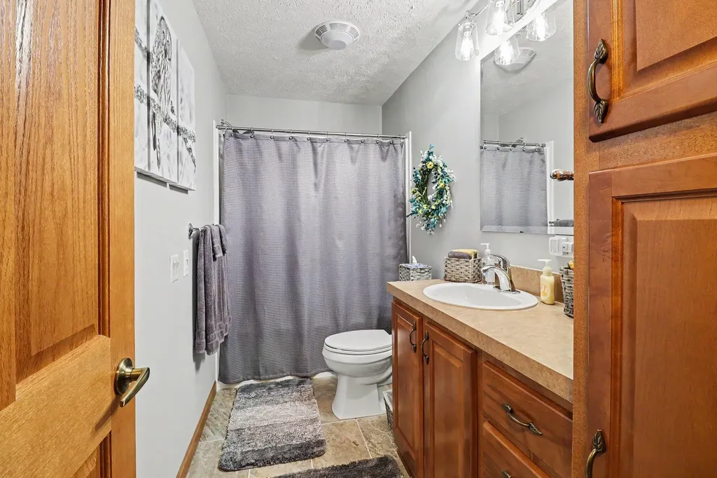 986 W Fox Farm Road Filer Charter Township MI 49660