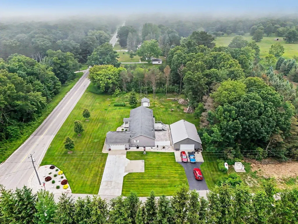 986 W Fox Farm Road Filer Charter Township MI 49660