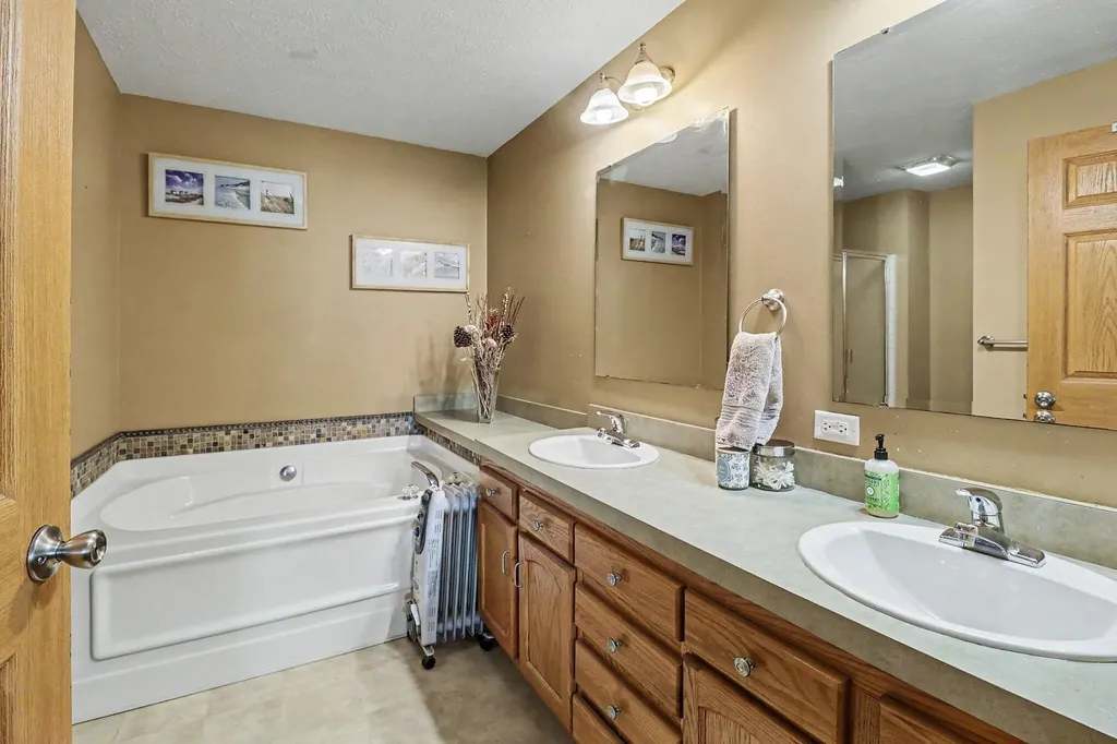 5449 W Golfside Drive Pere Marquette Charter Township MI 49431