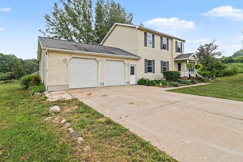 5449 W Golfside Drive Pere Marquette Charter Township MI 49431