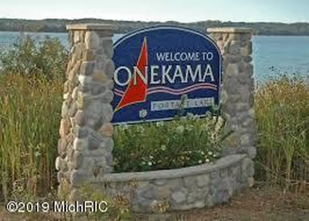 8424 3rd Street Onekama Village MI 49675