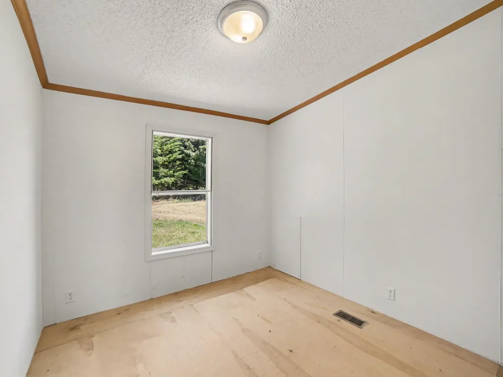 1904 N 48th Avenue Golden Township MI 49436