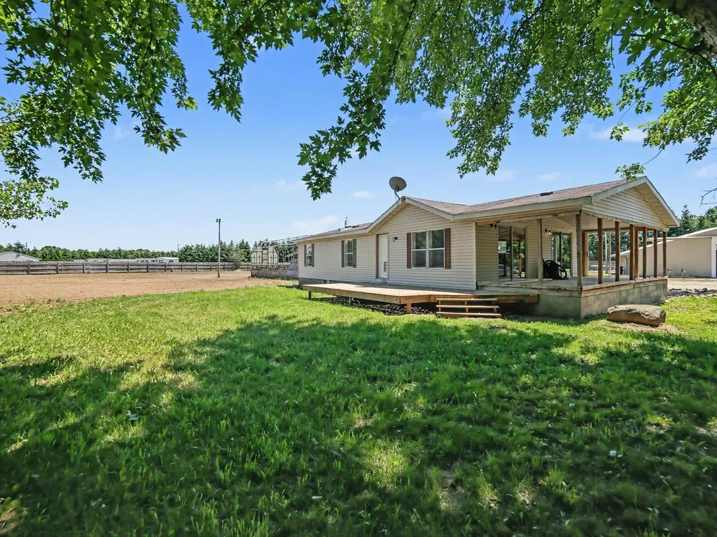 1904 N 48th Avenue Golden Township MI 49436