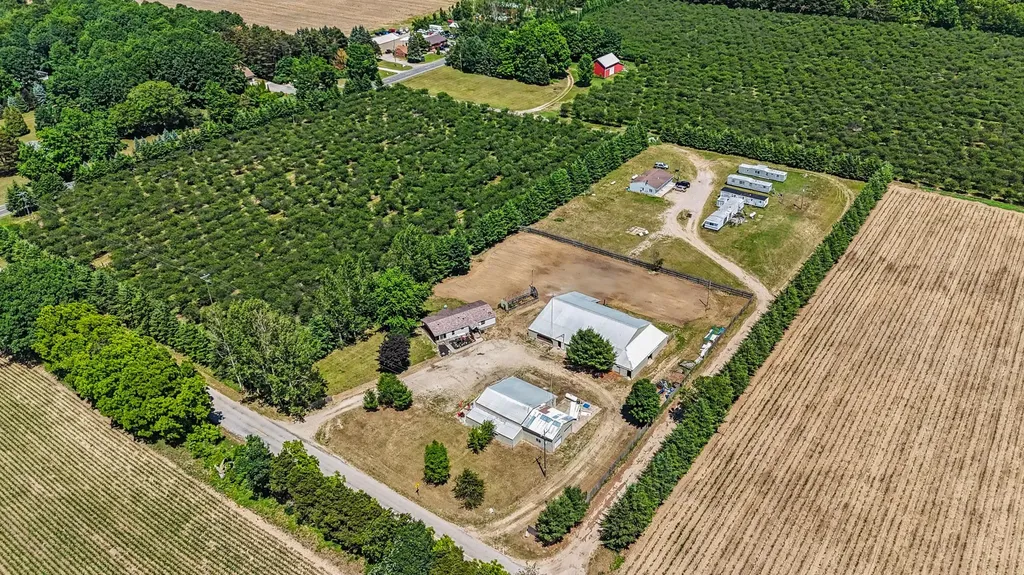 1904 N 48th Avenue Golden Township MI 49436