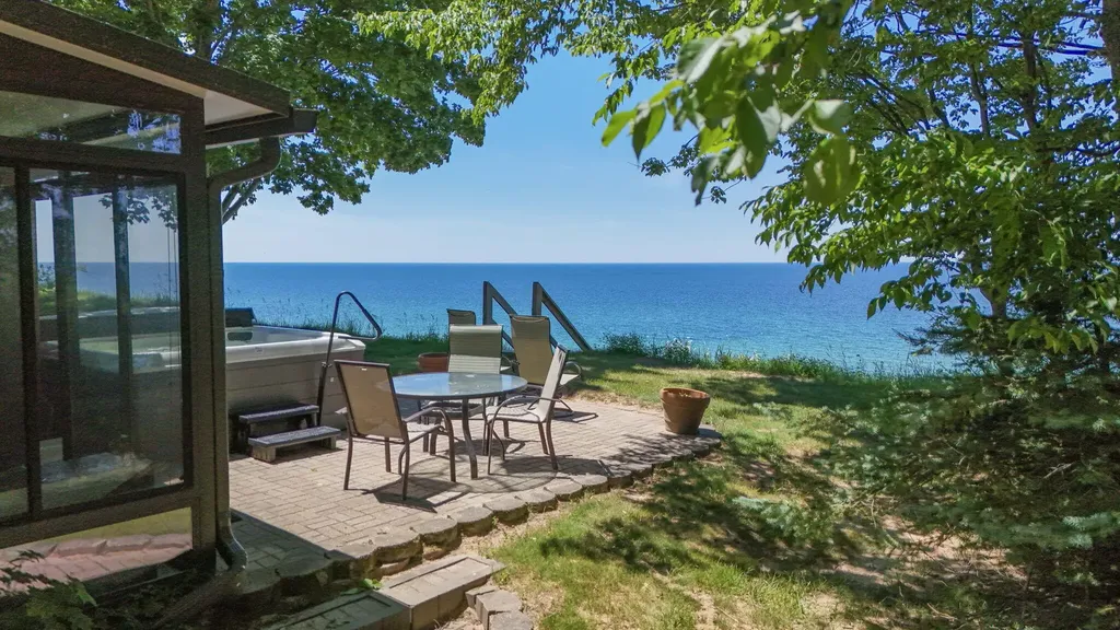 4616 W Fox Farm Road Filer Charter Township MI 49660