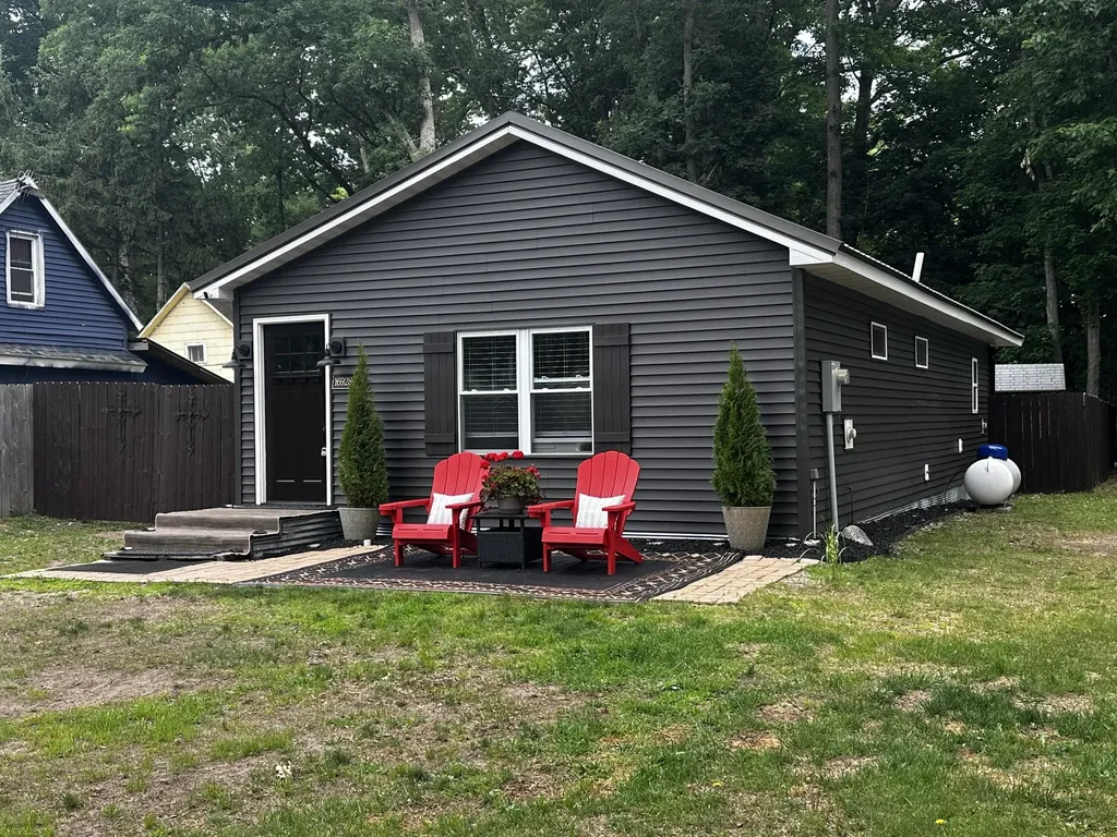 16928 6th Street Norman Township MI 49689